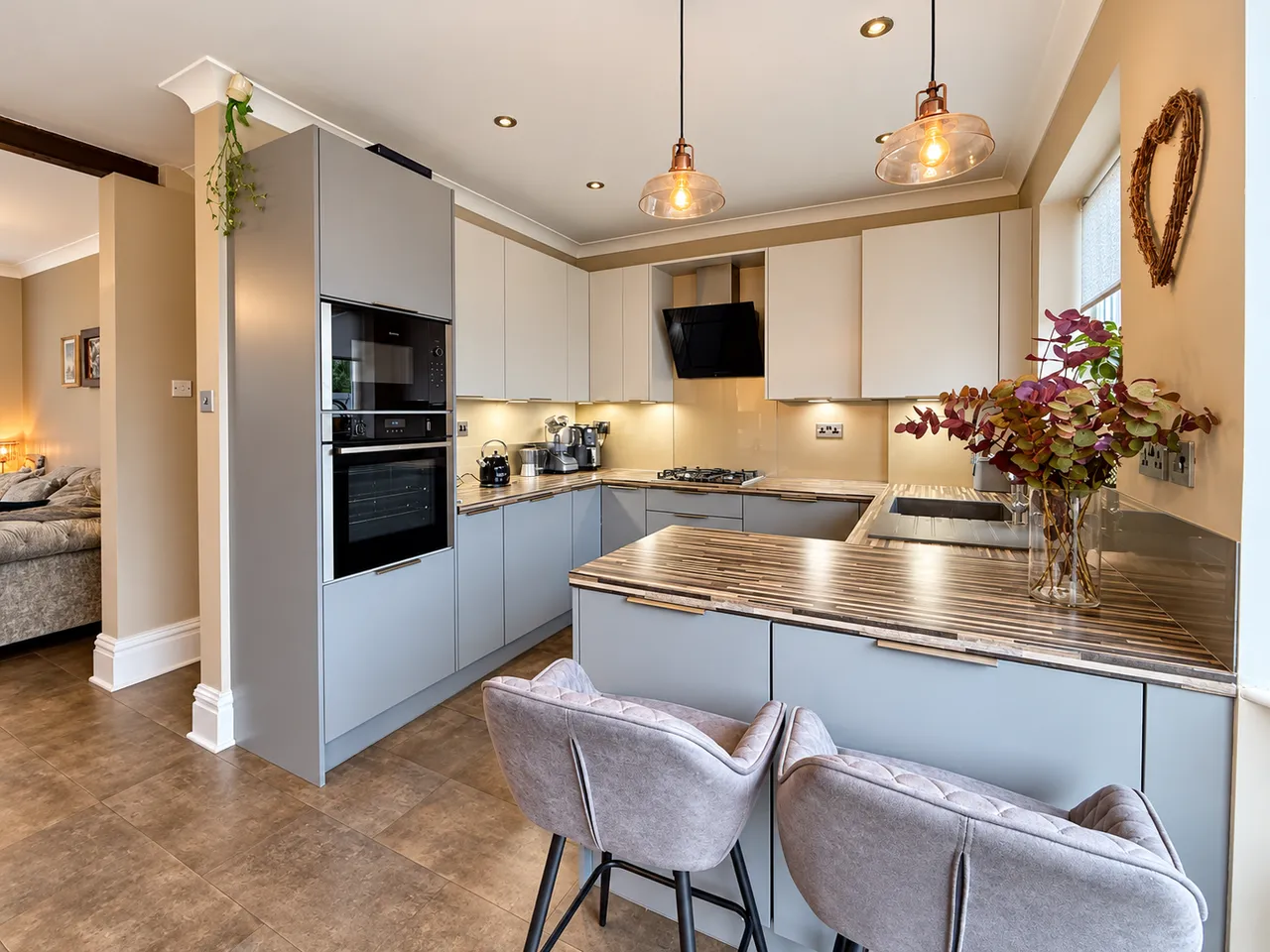 Bury New Road, Whitefield, M45, photo 7