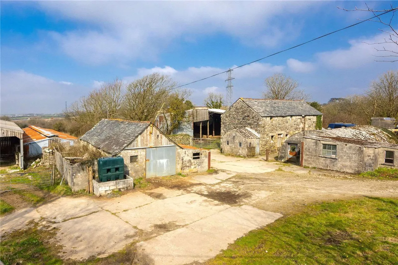 Coldvreath, Roche, St. Austell, Cornwall, PL26 8LS, photo 8