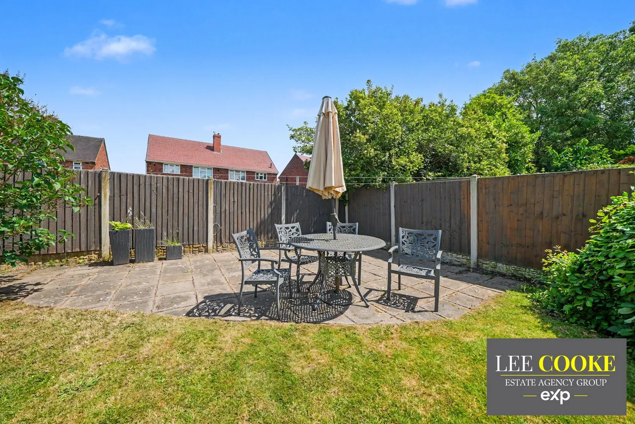 Long Knowle Lane, Wednesfield, Wolverhampton, WV11 1JH, photo 4