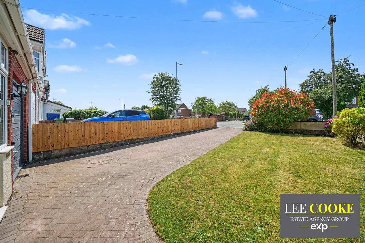 Long Knowle Lane, Wednesfield, Wolverhampton, WV11 1JH, photo 3