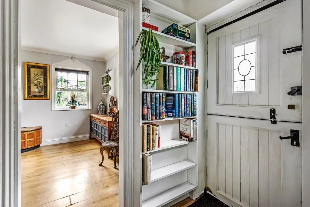 Horsham Road, Dorking, RH4, photo 15