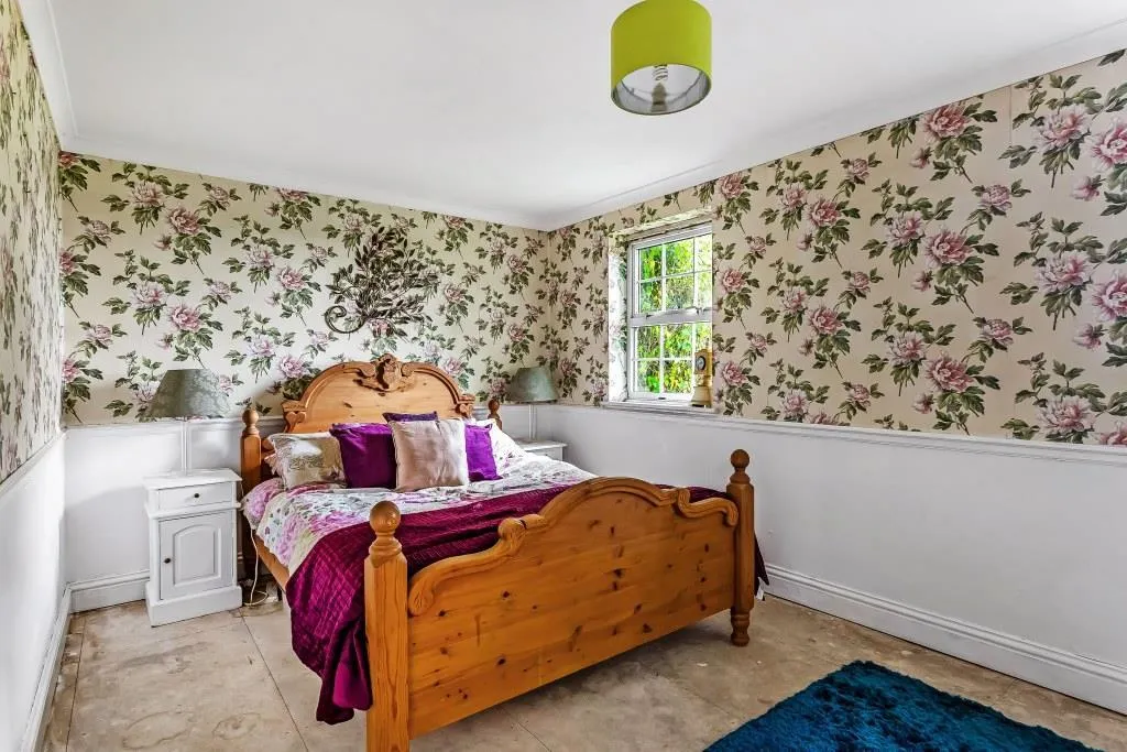 Horsham Road, Dorking, RH4, photo 5