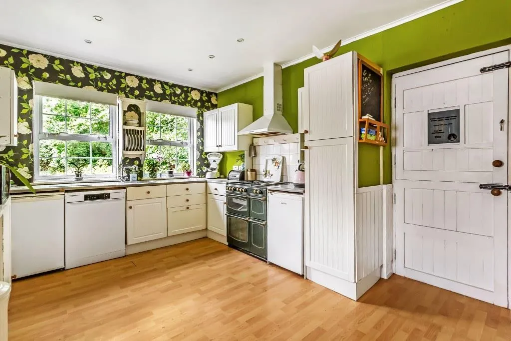 Horsham Road, Dorking, RH4, photo 19