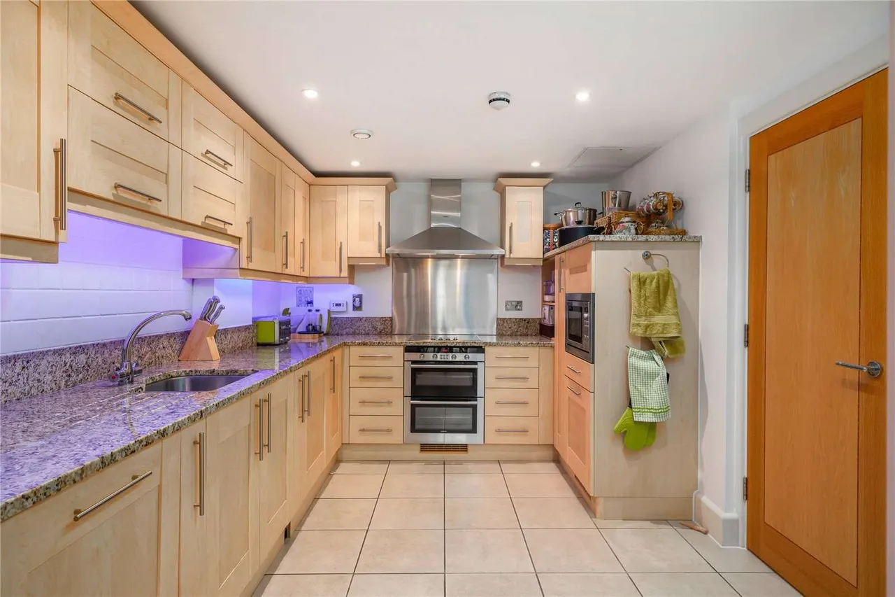 Oyster Quay, High Street, Hamble, Southampton, SO31 4BQ, photo 5