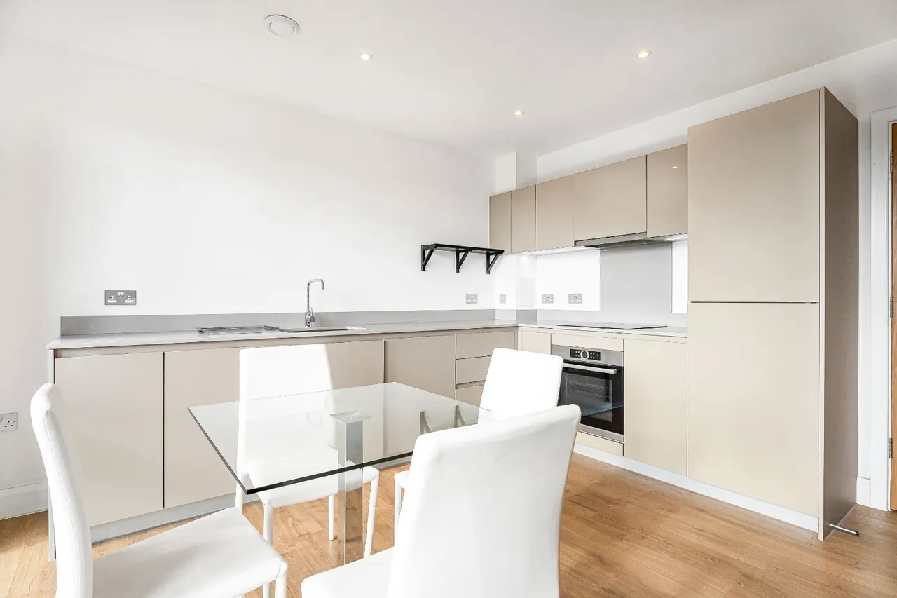 Barry Blandford Way, London, E3, photo 5