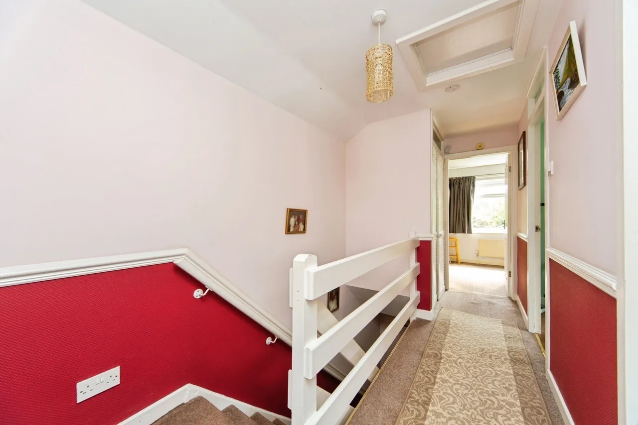 Lyndale Avenue, Eastham, CH62, photo 12