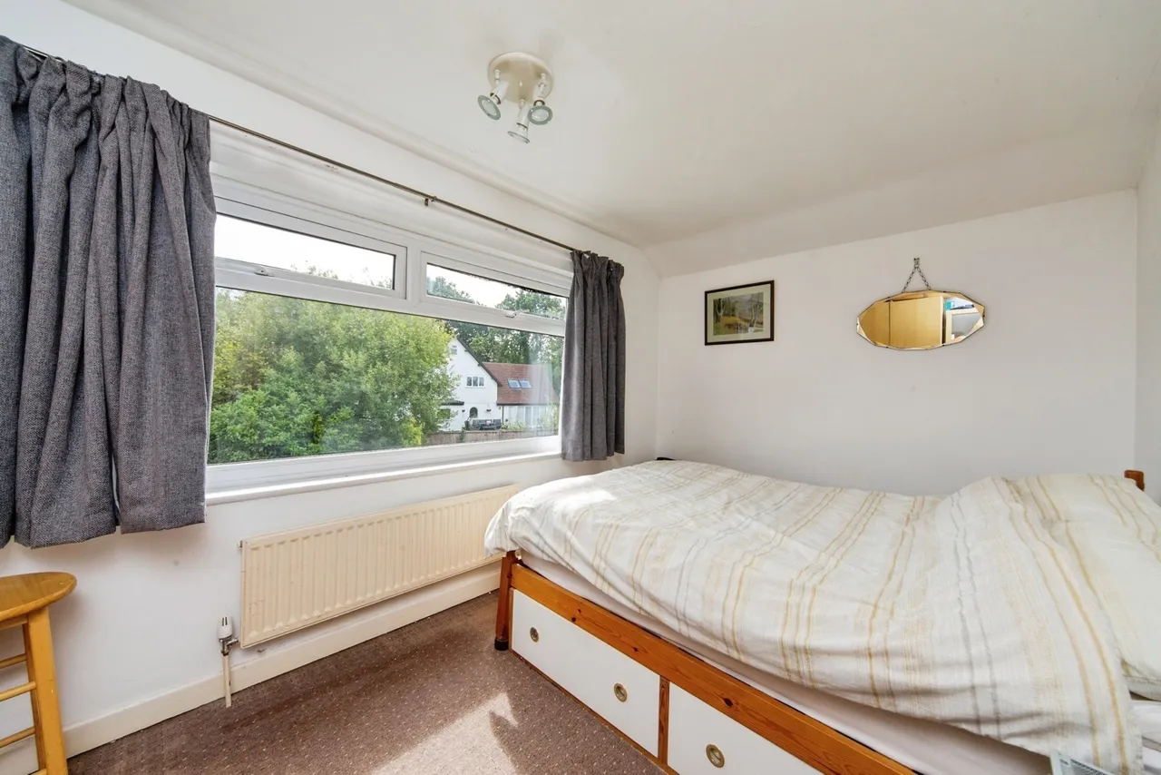 Lyndale Avenue, Eastham, CH62, photo 14