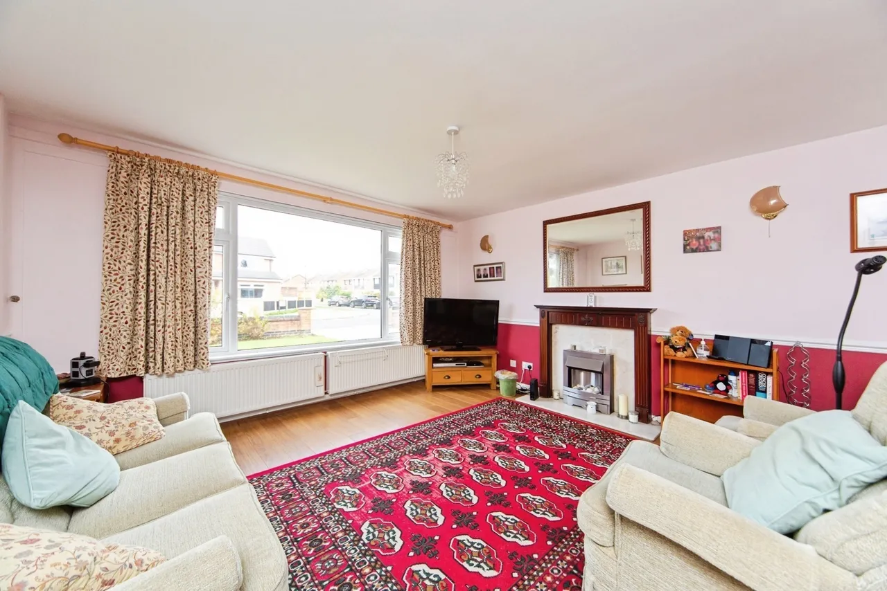 Lyndale Avenue, Eastham, CH62, photo 4