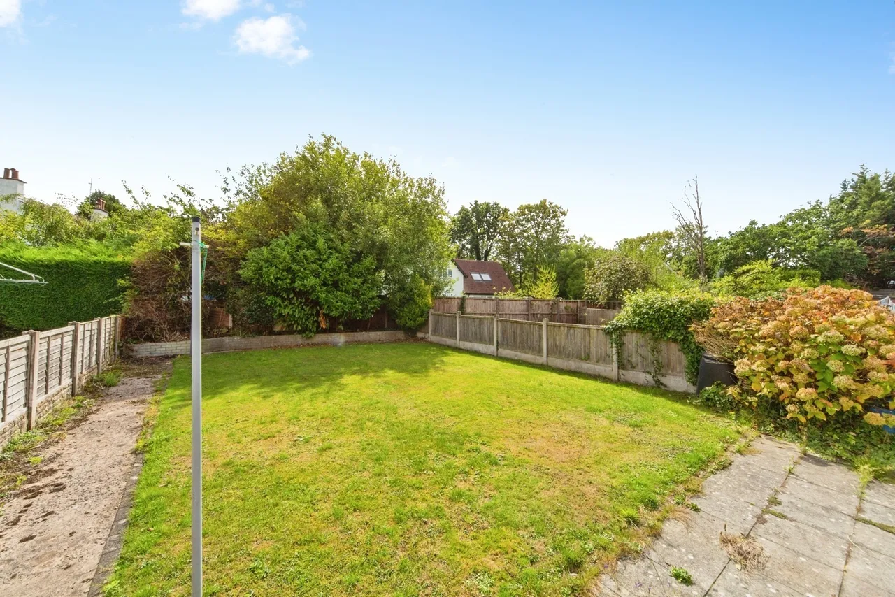 Lyndale Avenue, Eastham, CH62, photo 18