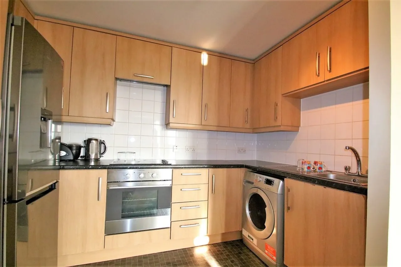 London Road, West Croydon, Surrey, photo 8