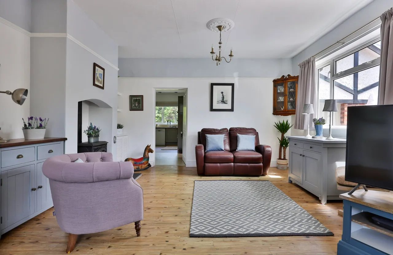 New Village Road, Little Weighton, photo 15