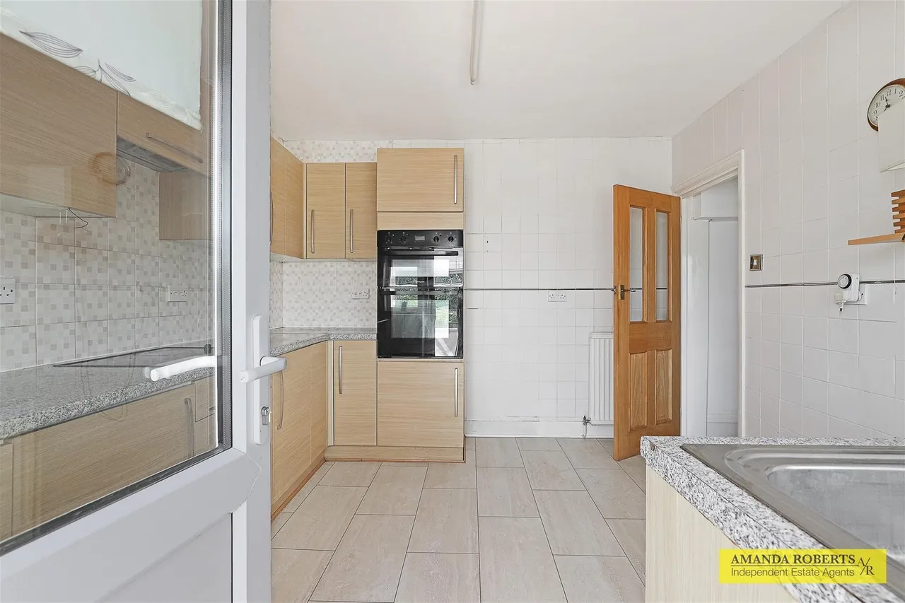 Margaret Avenue, Chingford, photo 10