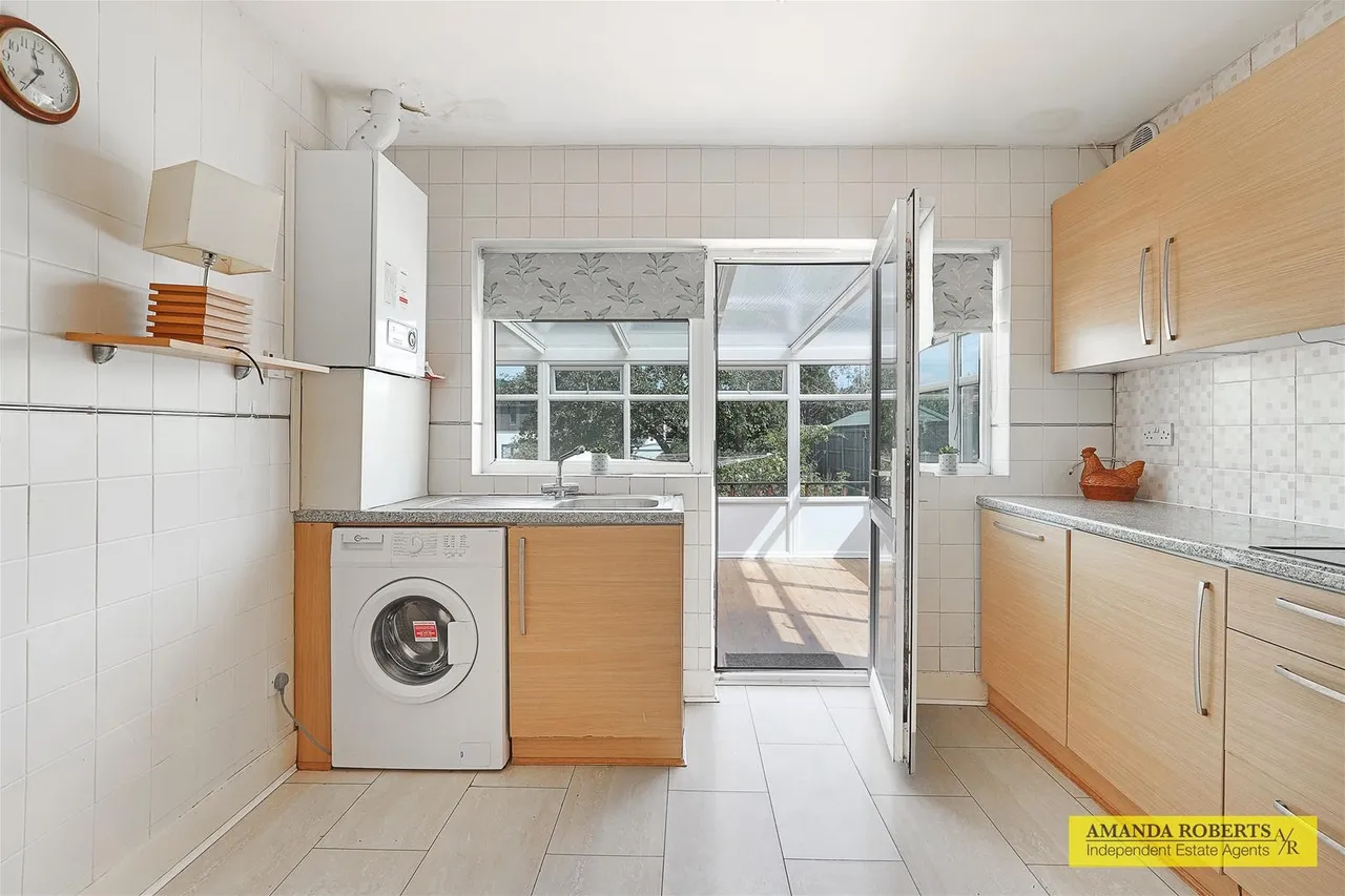 Margaret Avenue, Chingford, photo 9
