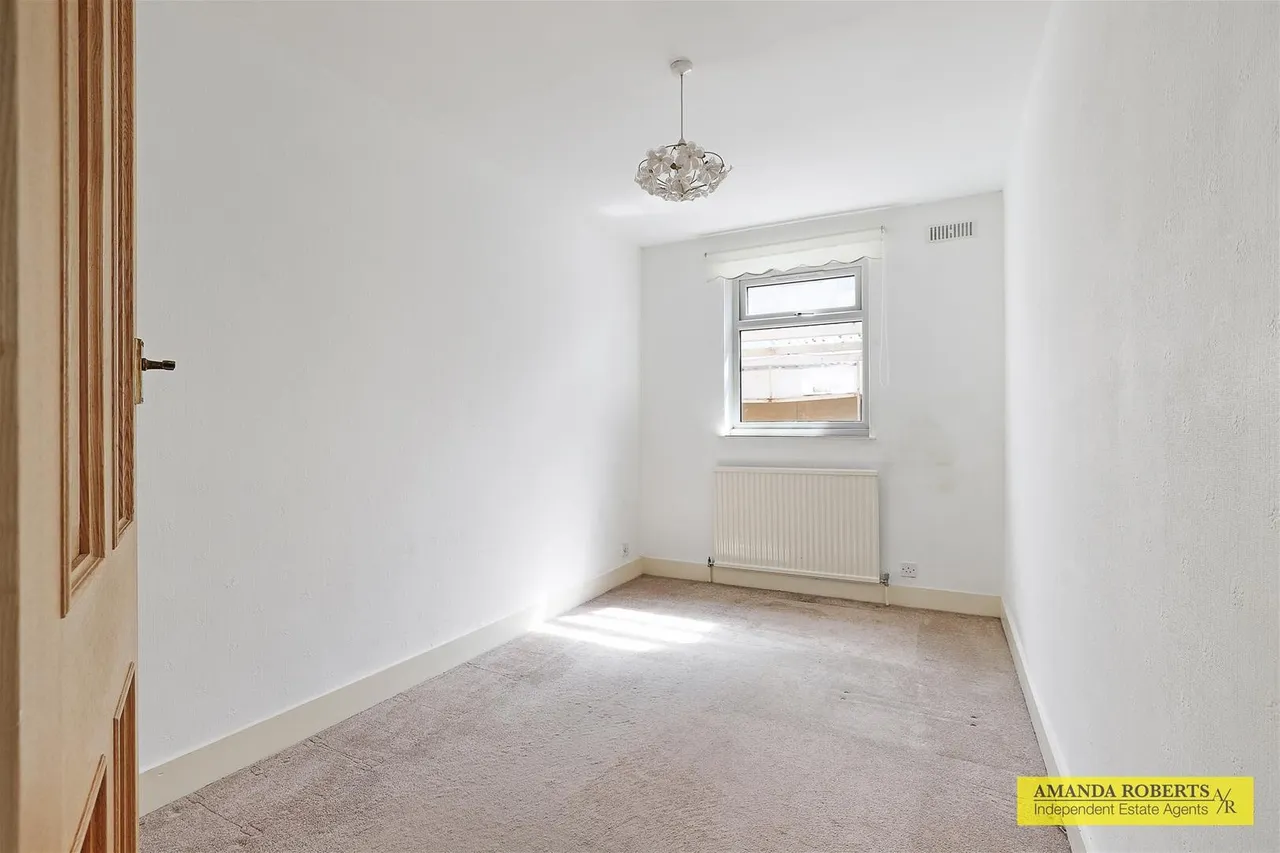 Margaret Avenue, Chingford, photo 15
