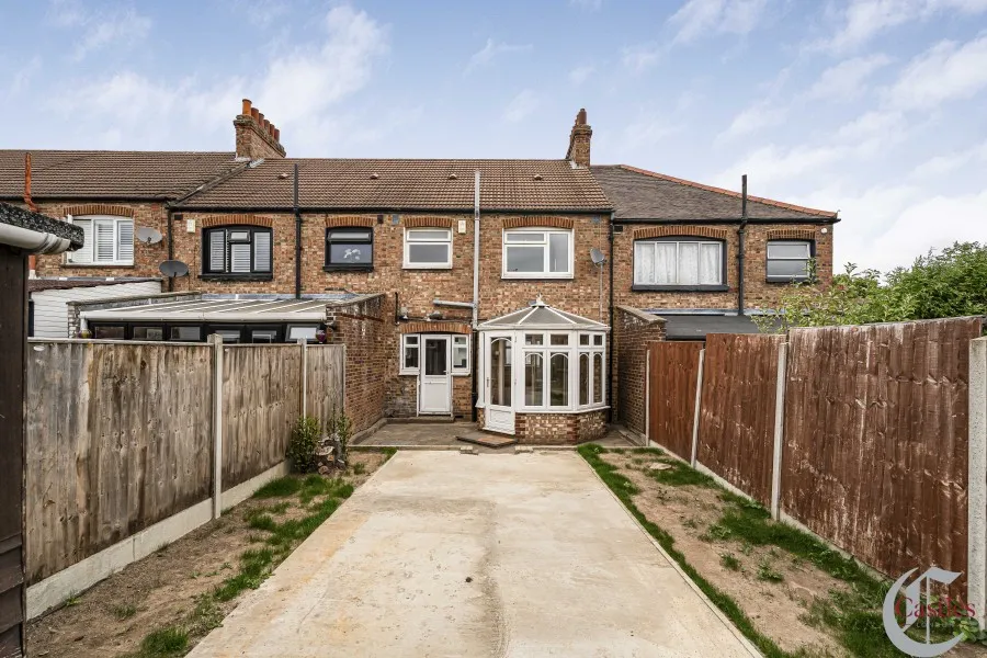 Lister Gardens, Edmonton, N18, photo 8