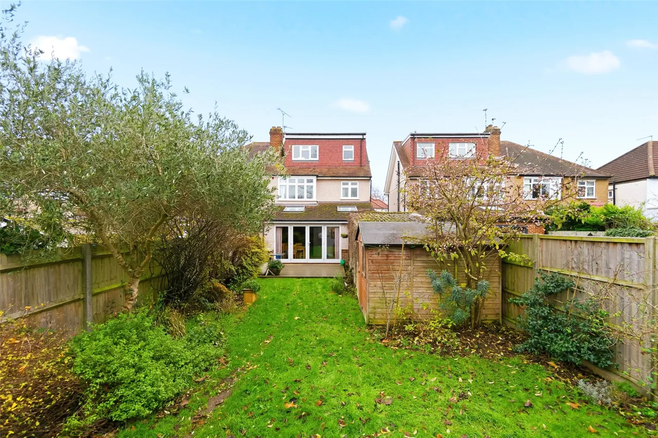 Ryecroft Avenue, Twickenham, TW2 6HR, photo 2