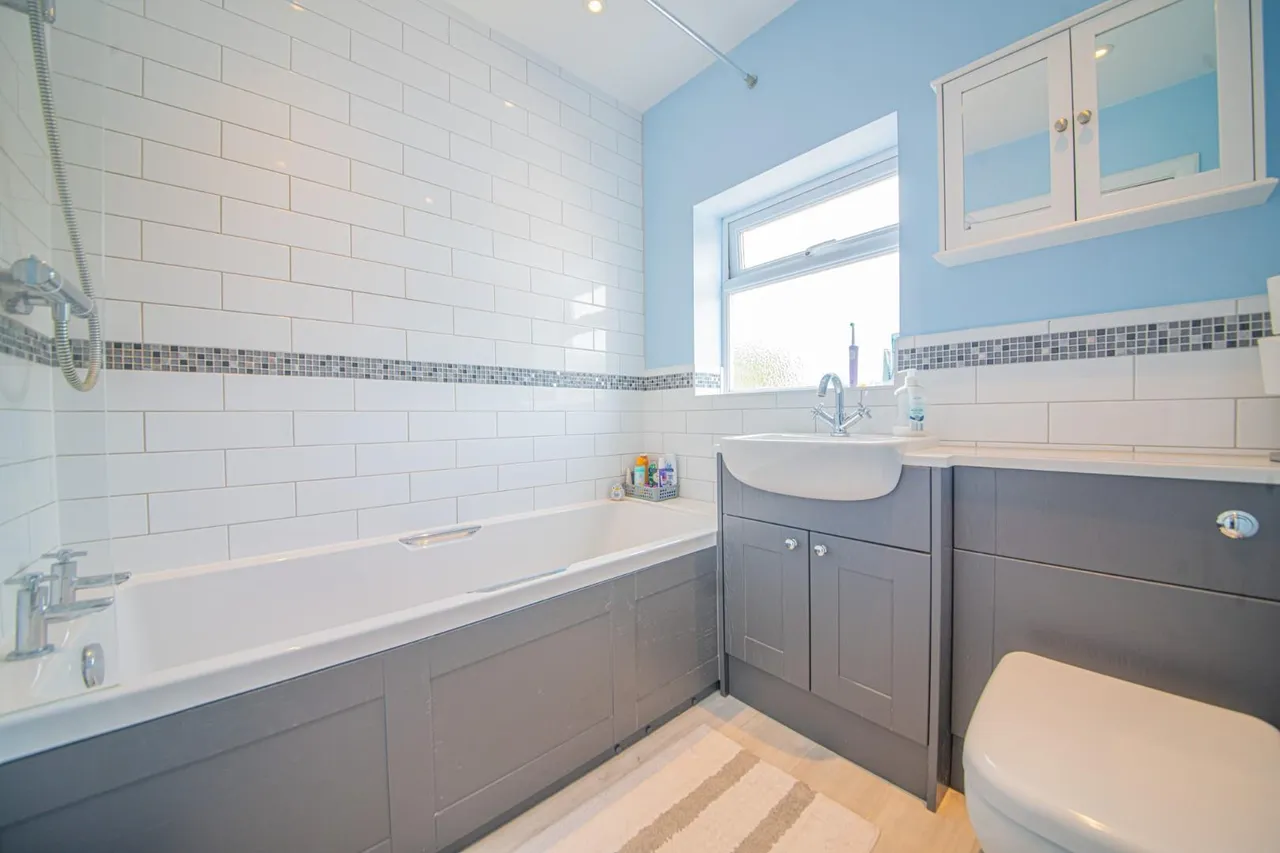 Lawn Road, Eastleigh, SO50 4GG, photo 12