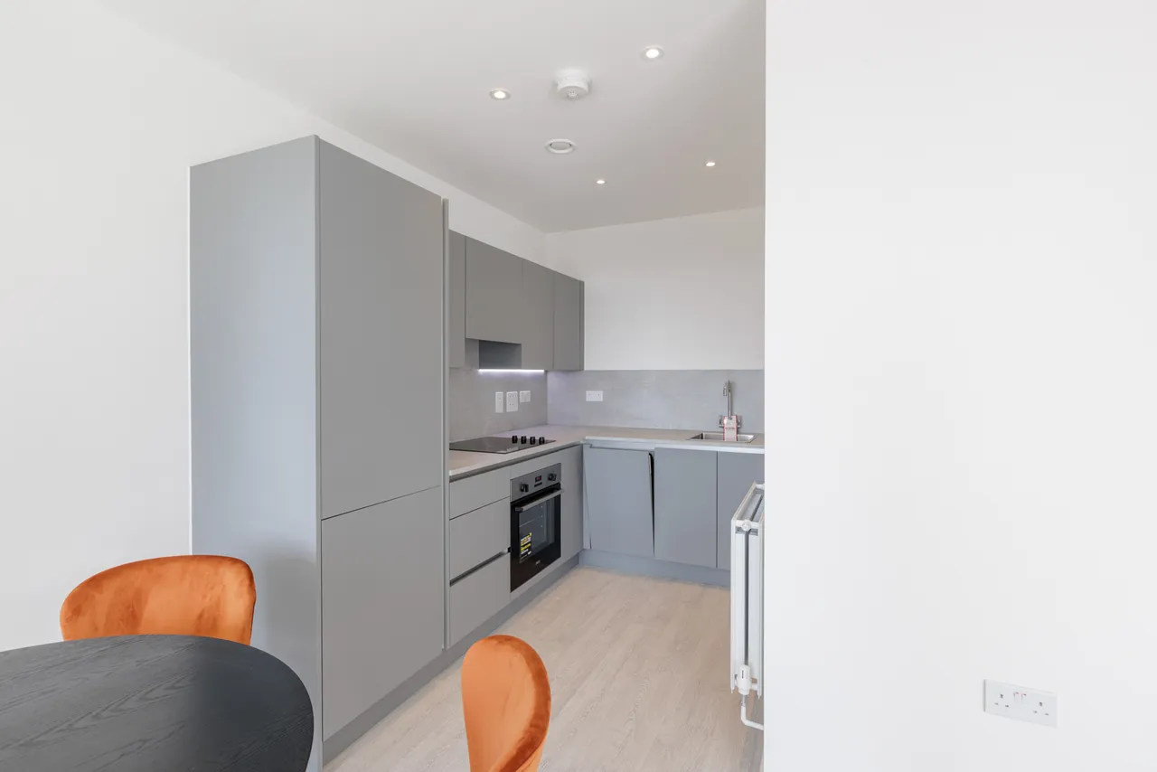 Shearwater Drive, NW9, photo 9