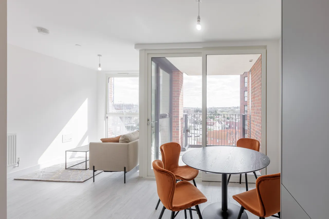 Shearwater Drive, NW9, photo 5