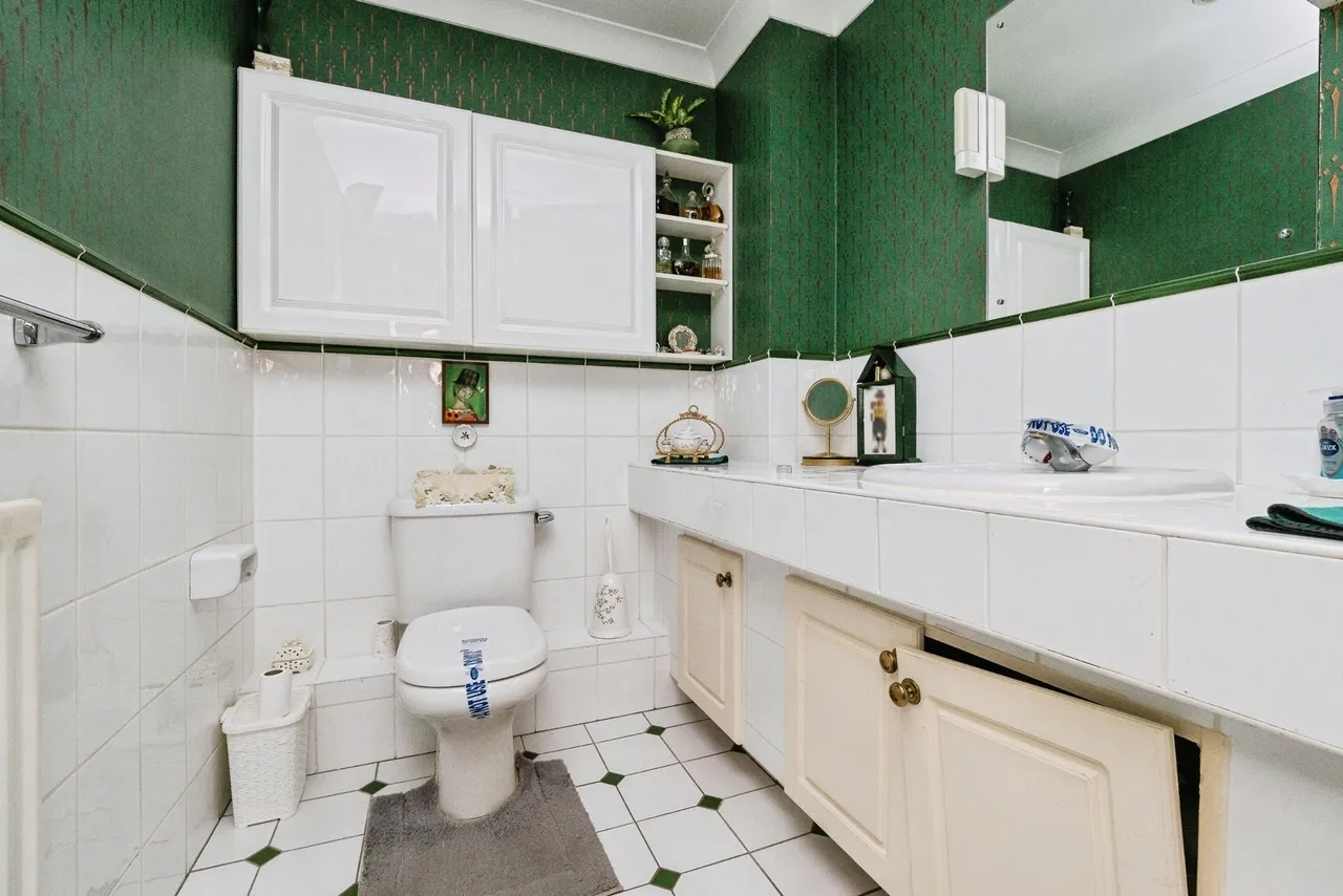 Sunset Avenue, Woodford Green, IG8, photo 12