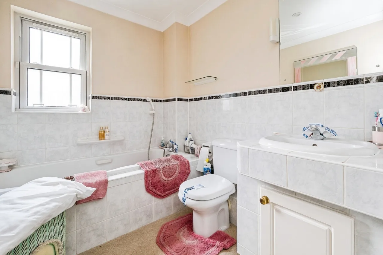 Sunset Avenue, Woodford Green, IG8, photo 11