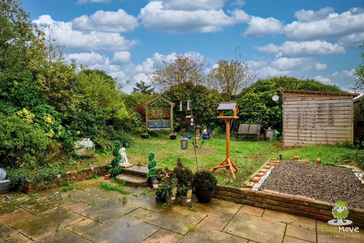 Dukes Close, Swindon, SN2, photo 4