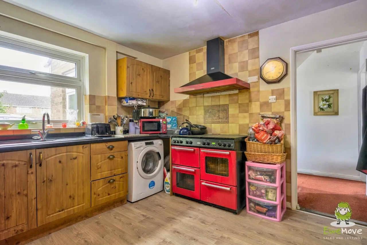 Dukes Close, Swindon, SN2, photo 8