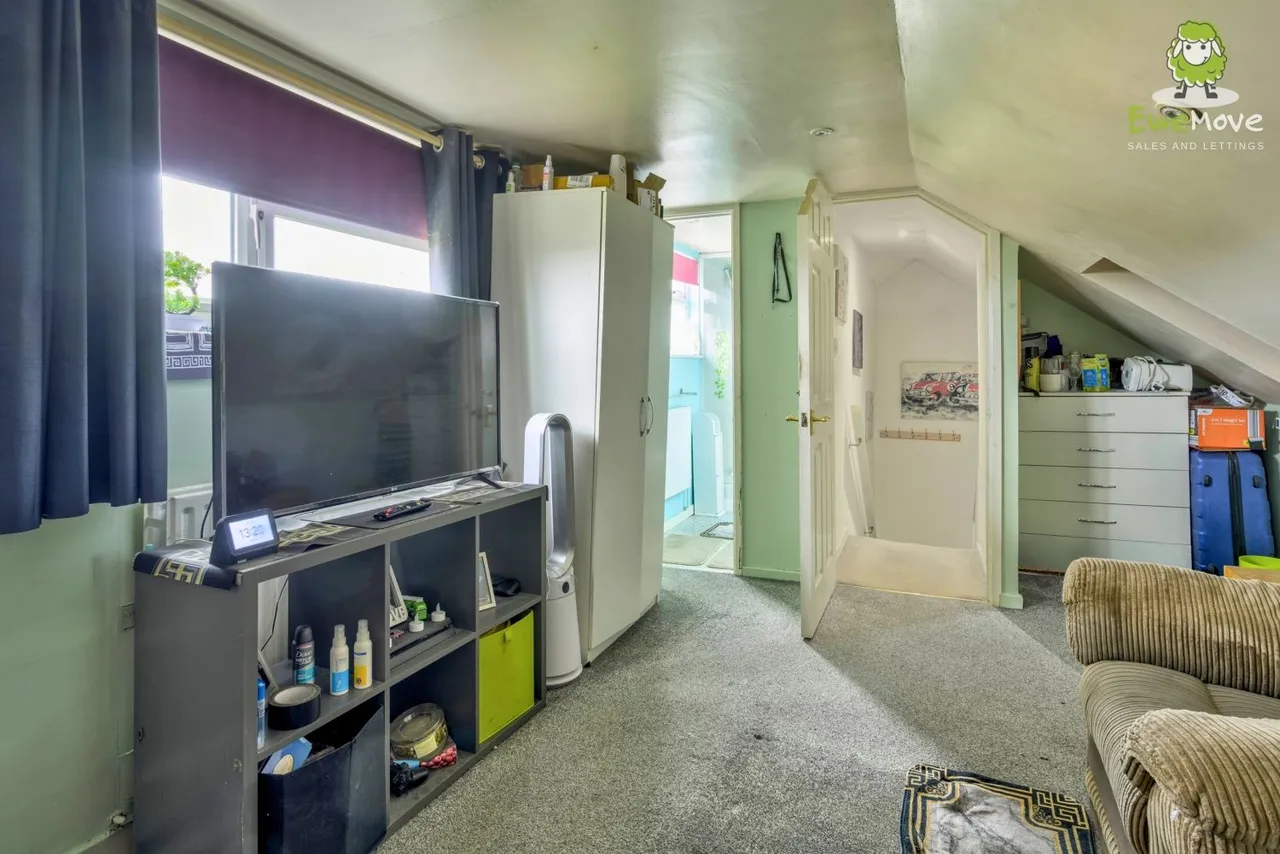Dukes Close, Swindon, SN2, photo 15