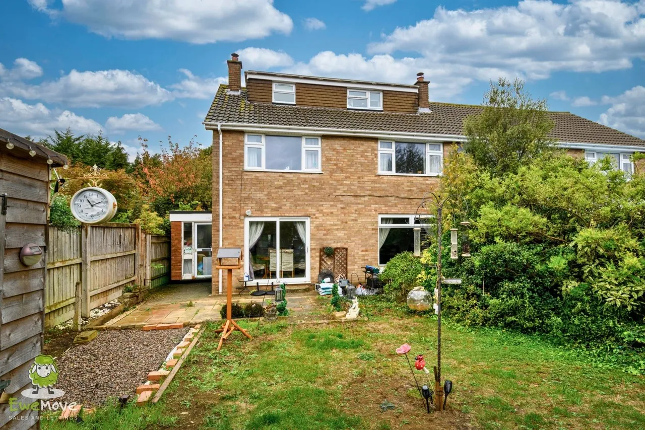 Dukes Close, Swindon, SN2, photo 9