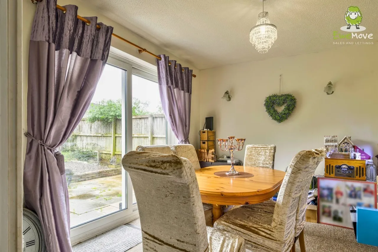 Dukes Close, Swindon, SN2, photo 7