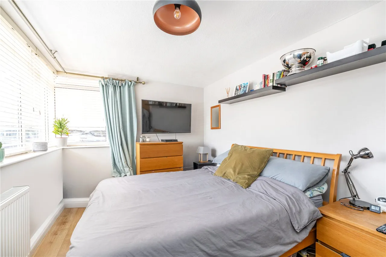 Riverside Court, River Reach, Teddington, TW11 9QN, photo 8