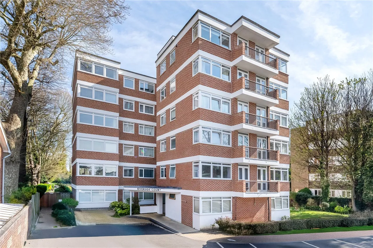 Riverside Court, River Reach, Teddington, TW11 9QN, photo 4