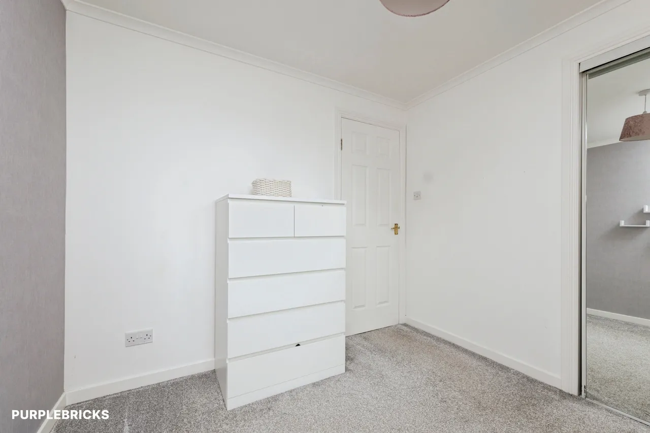 Neistpoint Drive, Glasgow, G33, photo 14