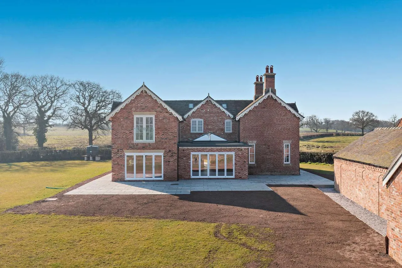 Audlem Road, Woore, Crewe, Cheshire, CW3 0DG, photo 4