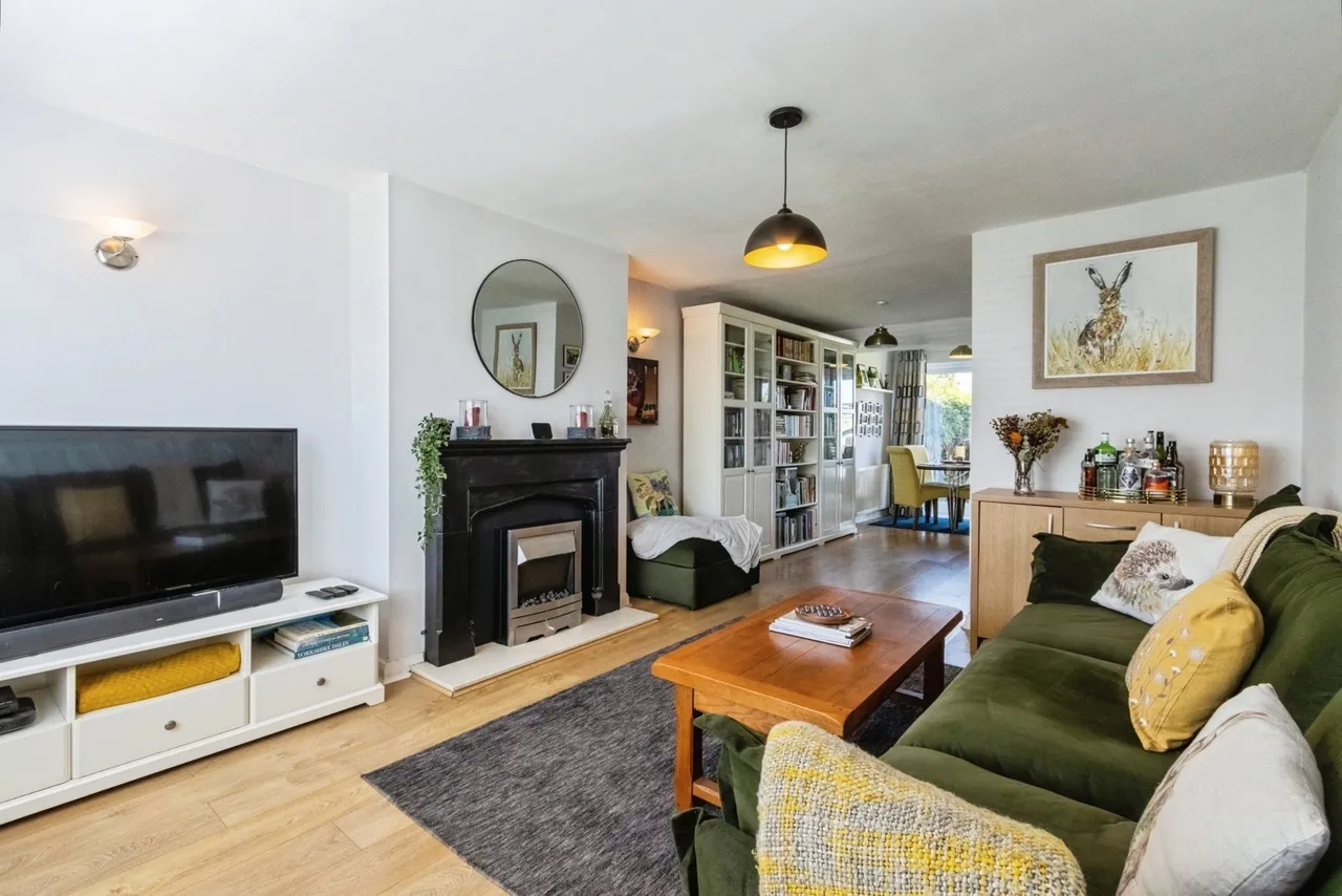 Cambridge Crescent, Crofton, Wakefield, West Yorkshire, WF4, photo 2