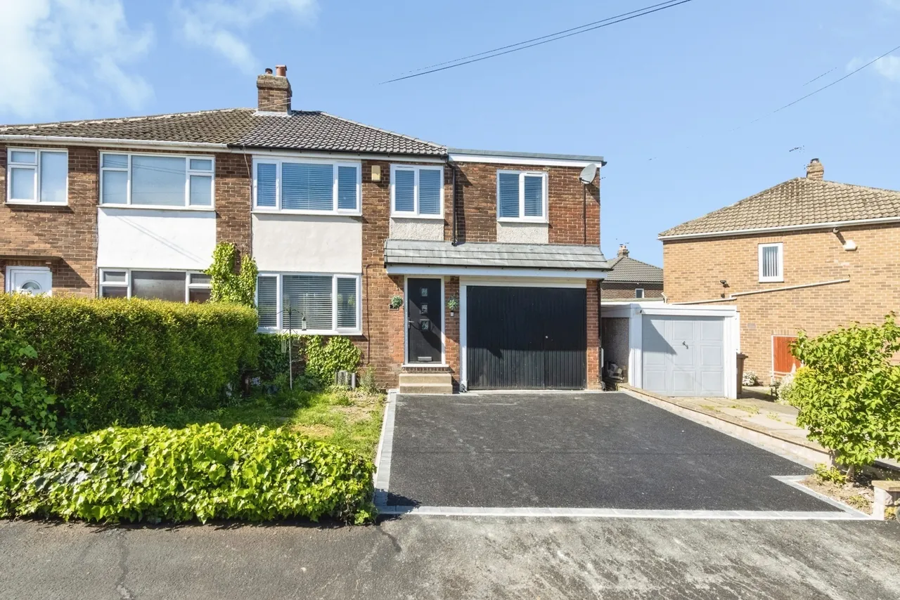 Cambridge Crescent, Crofton, Wakefield, West Yorkshire, WF4, photo 17