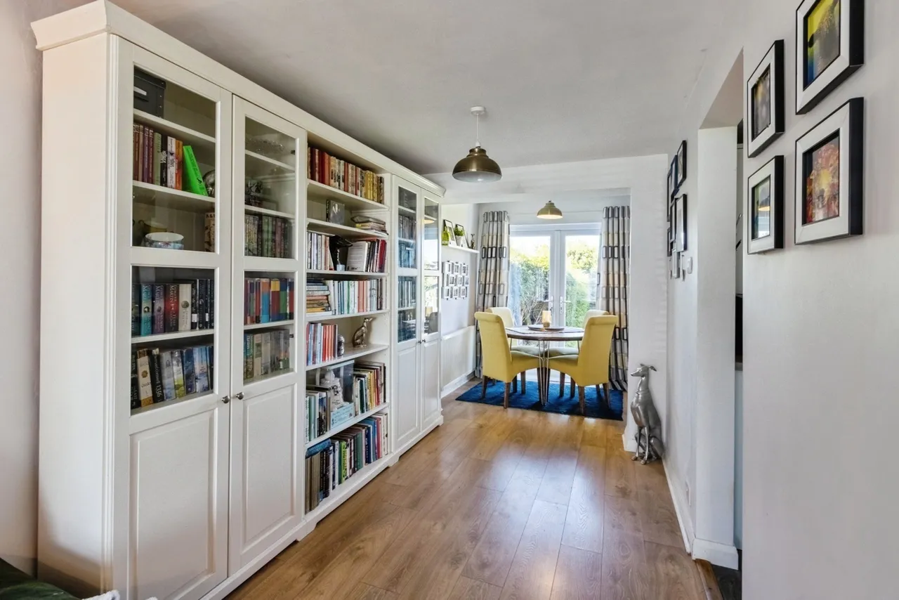 Cambridge Crescent, Crofton, Wakefield, West Yorkshire, WF4, photo 3