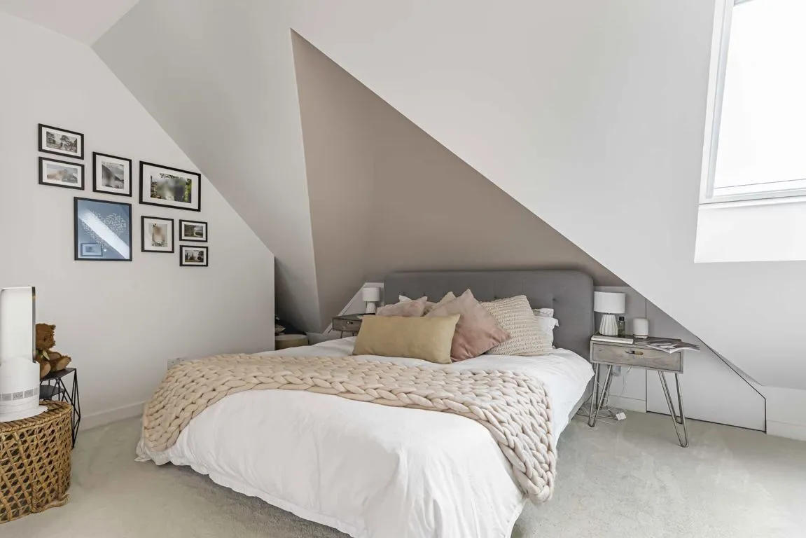 Kings Terrace, TW7, photo 5
