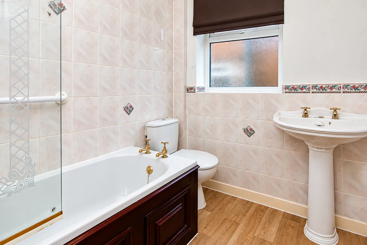 Lodge Drive, Moulton, CW9, photo 8