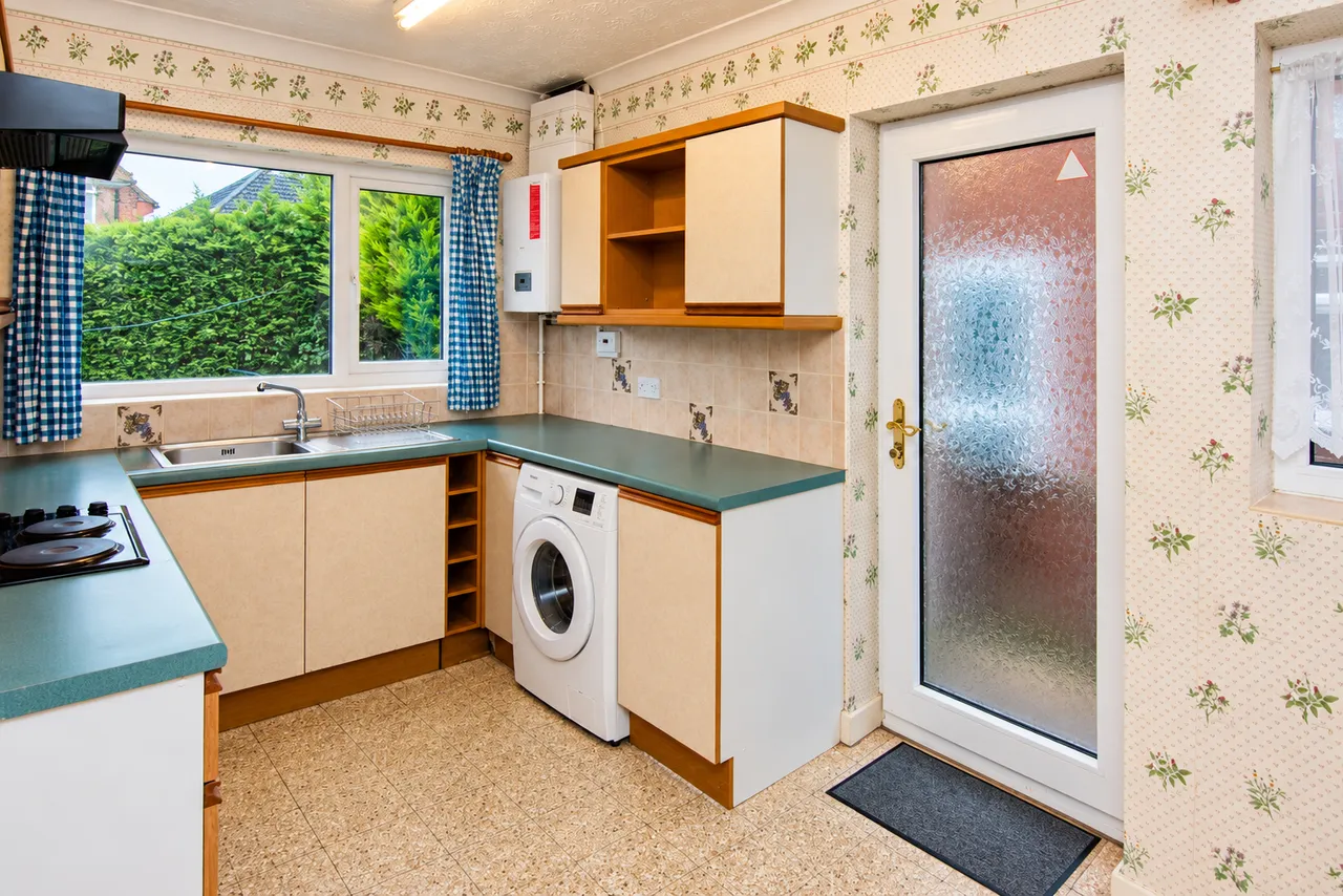 Lodge Drive, Moulton, CW9, photo 5