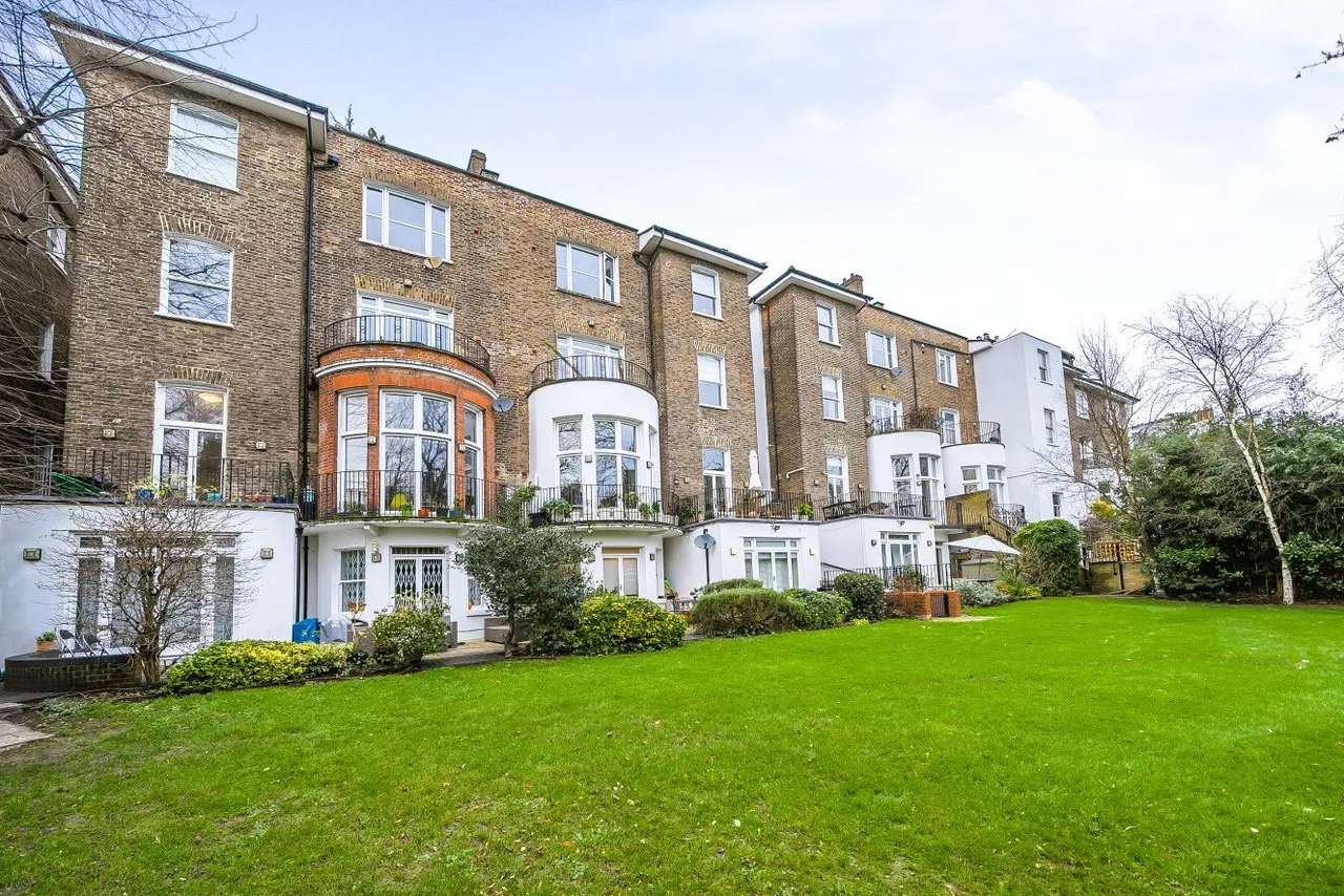 2 bed flat for sale, Belsize Grove, Belsize Park, NW3