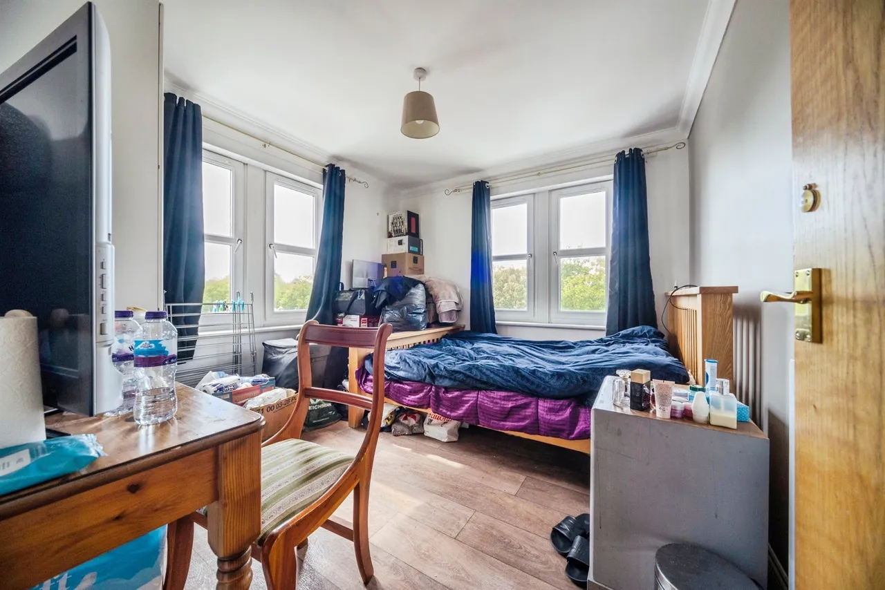 North Row, Milton Keynes, photo 8