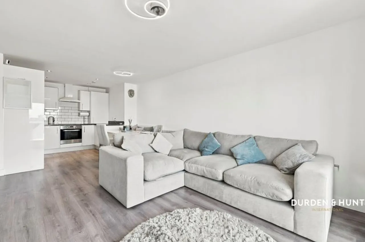 Millfield Close, Hornchurch, RM11, photo 2