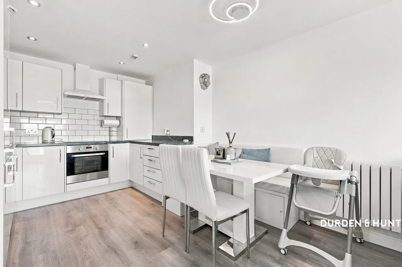 Millfield Close, Hornchurch, RM11, photo 5
