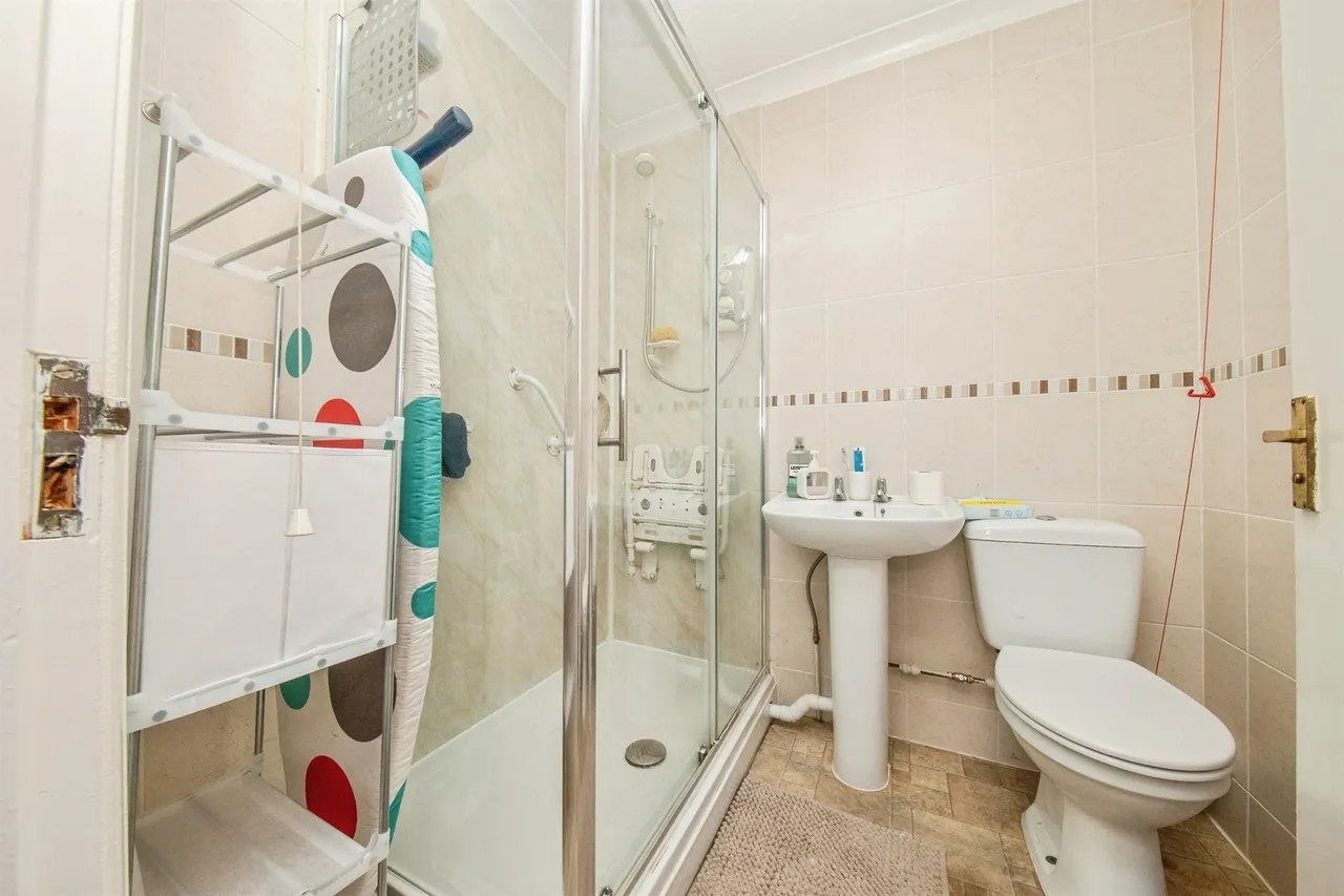 Bexley Avenue, Harwich, CO12, photo 8