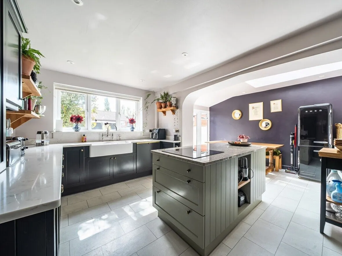 Benedict Street, Glastonbury, BA6, photo 2
