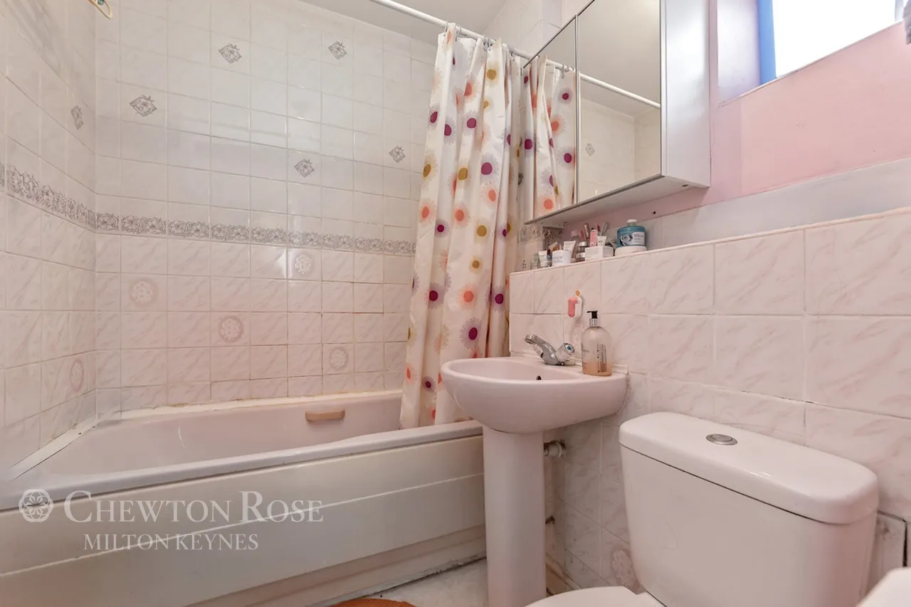 Wedgwood Avenue, Milton Blakelands, photo 19
