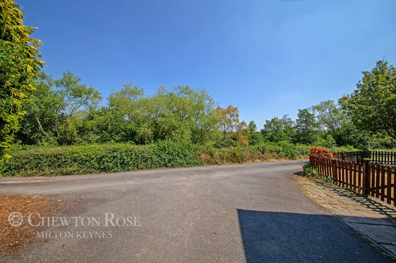 Wedgwood Avenue, Milton Blakelands, photo 31