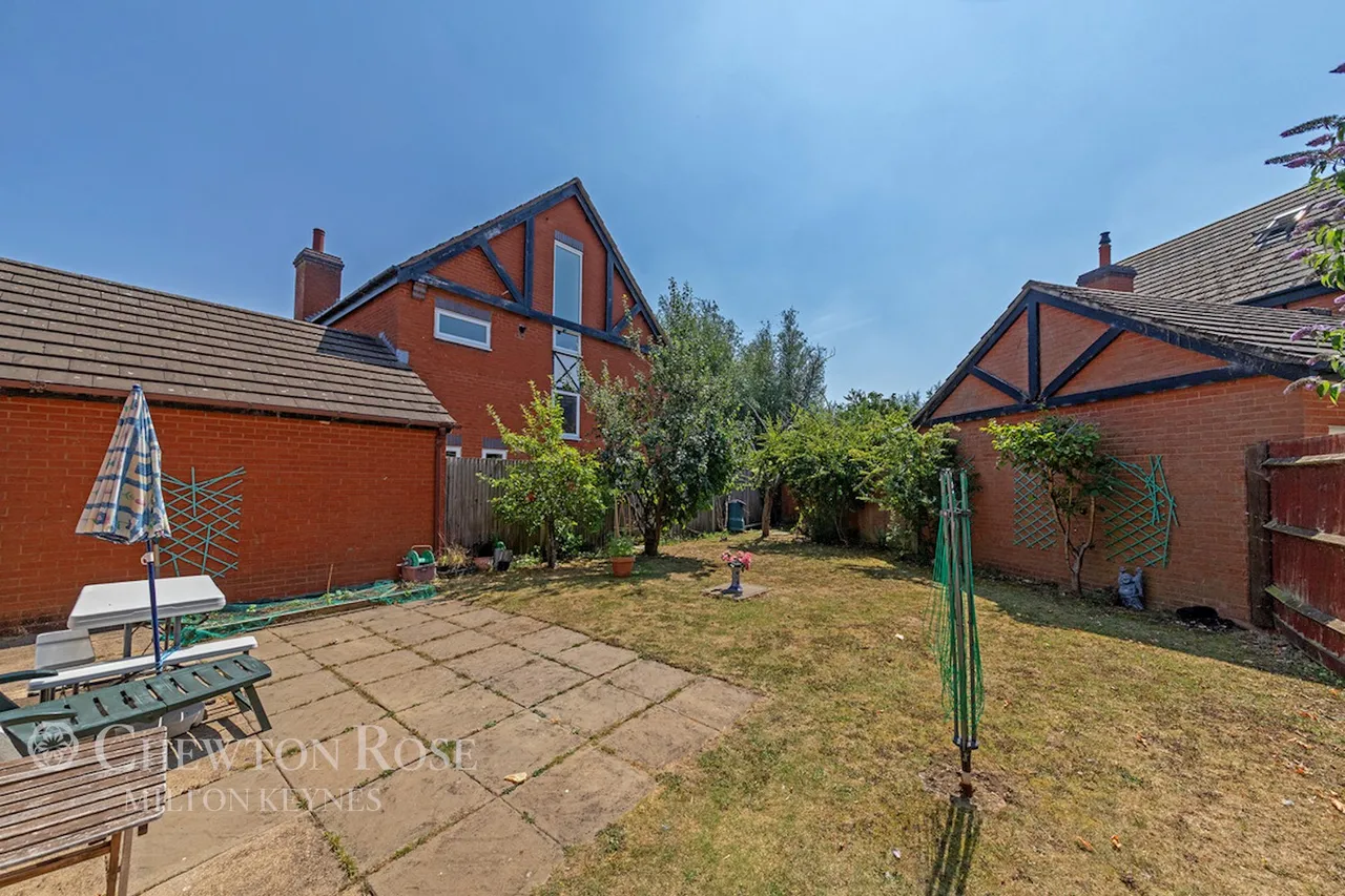 Wedgwood Avenue, Milton Blakelands, photo 30