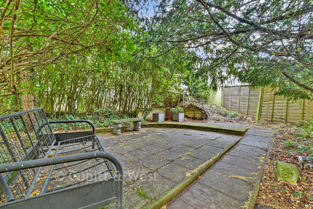 Smitham Bottom Lane, Purley, CR8, photo 21